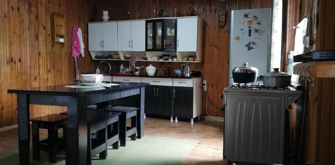 Guesthouse Leno Tsaldashi エクステリア 写真